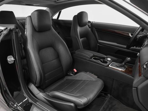 Used 2010 Mercedes-Benz E 550 Coupe image 25