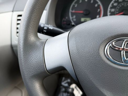 Used 2010 Toyota Corolla LE image 24