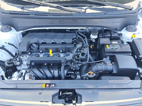 Used 2026 Hyundai Venue SE FWD image 27