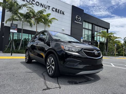 Used 2021 Buick Encore Preferred w/ Safety Package II FWD image 30