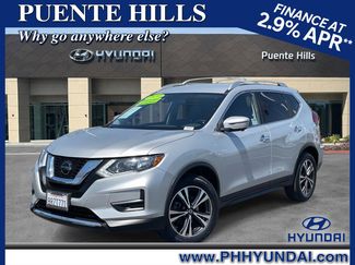 Used 2020 Nissan Rogue SV w/ Premium Package image 1