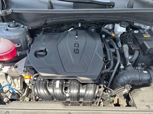 Used 2025 Kia Sportage LX FWD image 32