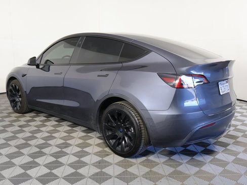 Used 2021 Tesla Model Y Long Range image 6