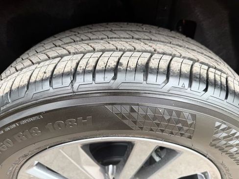 New 2026 Nissan Pathfinder SV image 33