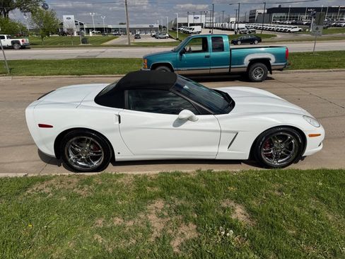 Used 2008 Chevrolet Corvette Convertible RWD image 19