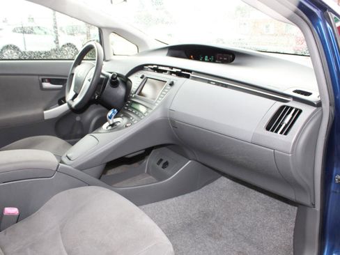 Used 2011 Toyota Prius Three w/ Solar Roof Pkg image 16