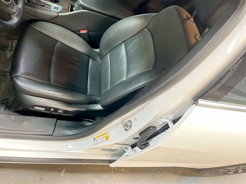 Used 2023 Chevrolet Malibu LT w/ Redline Edition FWD image 20