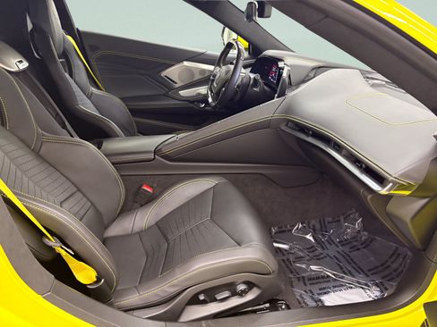 Used 2023 Chevrolet Corvette Z06 w/ Z07 Performance Package RWD image 22