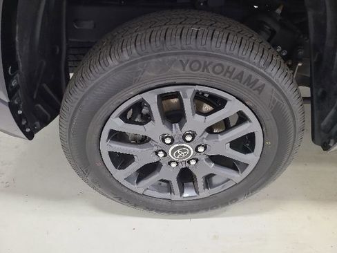 Used 2023 Toyota Tundra Platinum AWD/4WD image 46