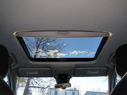 Certified 2023 Honda Accord EX image 22