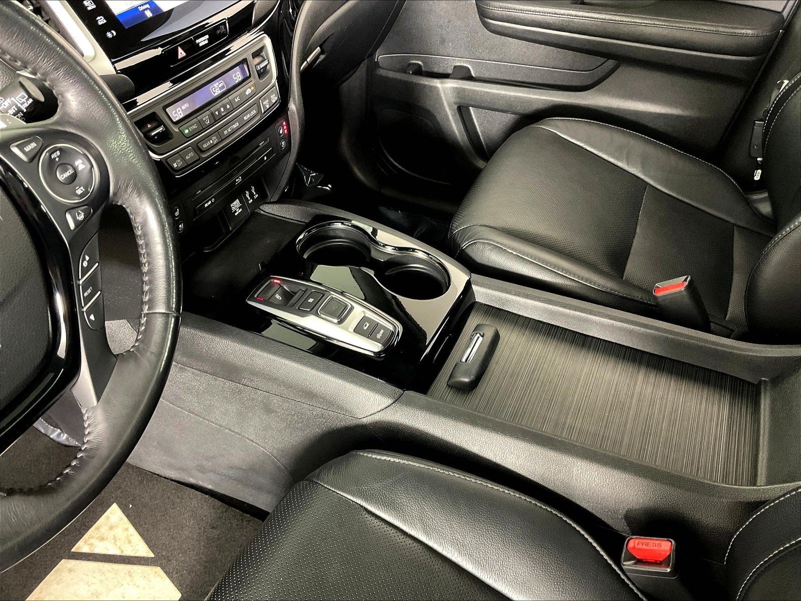 Used 2016 Honda Pilot Elite image 18
