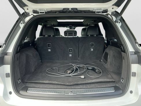 Used 2023 Jeep Grand Cherokee Summit AWD/4WD image 17