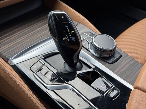 Used 2023 BMW 540i xDrive w/ M Sport Package image 11