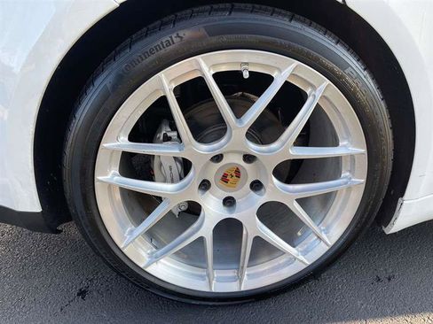 Used 2014 Porsche Panamera 4S image 38