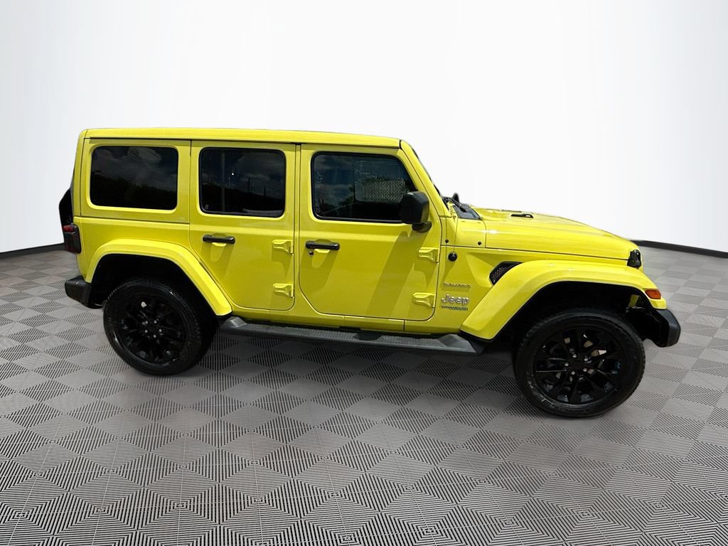 Used 2022 Jeep Wrangler Unlimited Sahara w/ Cold Weather Group AWD/4WD image 5