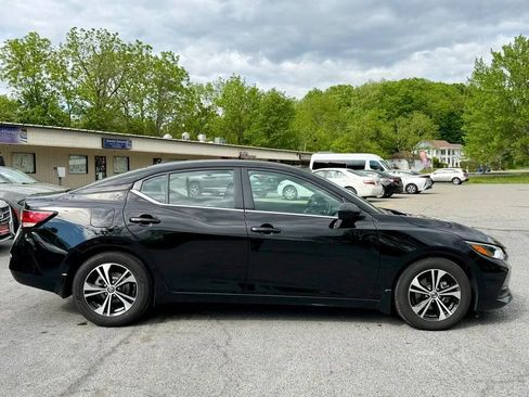 Used 2022 Nissan Sentra SV w/ Trunk Package FWD image 9