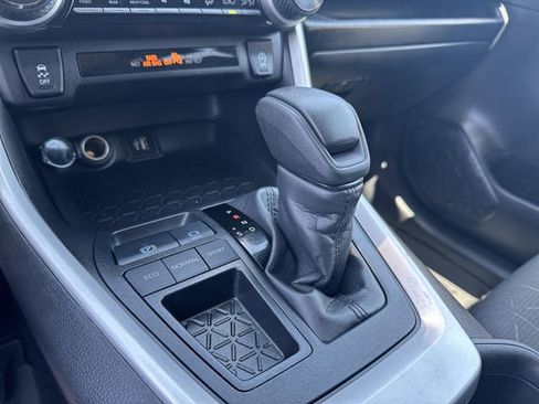 Certified 2025 Toyota RAV4 XLE image 19