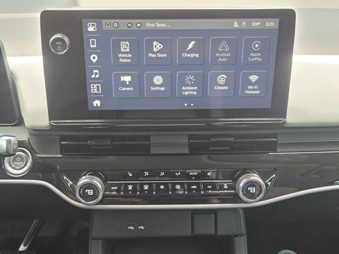 Certified 2025 Honda Prologue Touring image 17