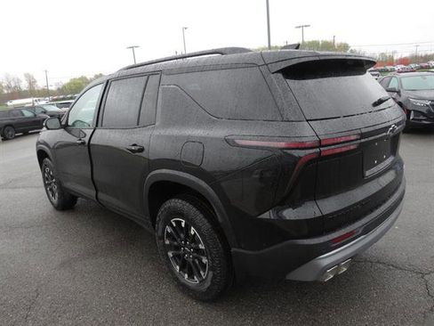 New 2026 Chevrolet Traverse Z71 w/ Enhanced Driving Package image 6