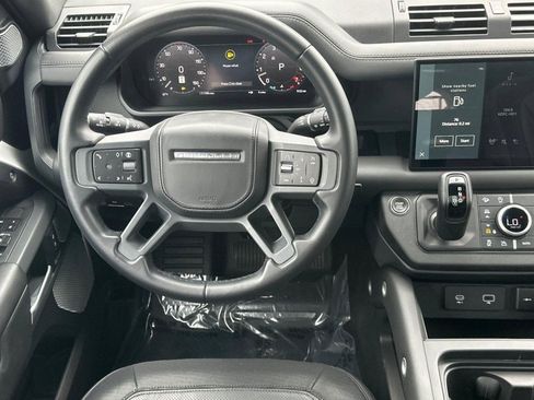 Certified 2024 Land Rover Defender 130 X-Dynamic SE AWD/4WD image 14