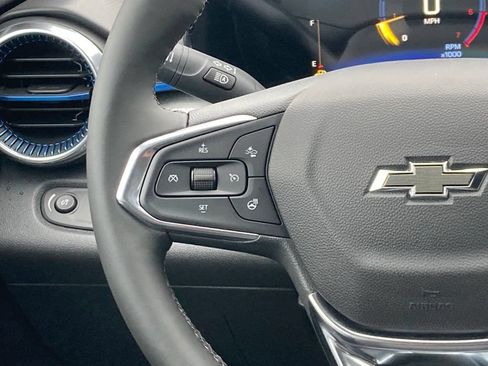 New 2026 Chevrolet Trax LT w/ Driver Confidence Package FWD image 9