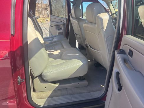 Used 2004 Chevrolet Suburban LS w/ Preferred Equipment Group image 26