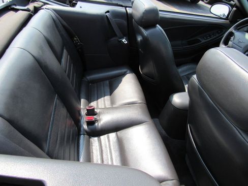 Used 2001 Ford Mustang GT RWD image 35