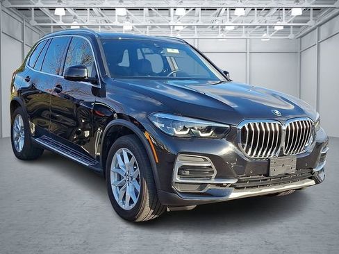 Certified 2022 BMW X5 xDrive40i w/ Climate Comfort Package image 3