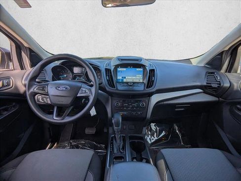 Used 2018 Ford Escape SE w/ SE Sync 3 Package AWD/4WD image 16