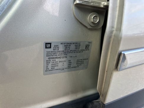 Used 2017 Cadillac XT5 FWD image 34