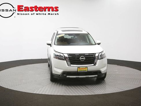 Used 2023 Nissan Pathfinder Platinum AWD/4WD image 55
