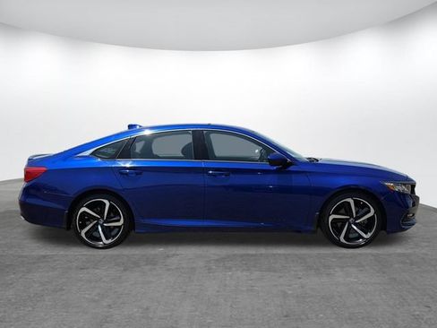 Used 2019 Honda Accord Sport image 3