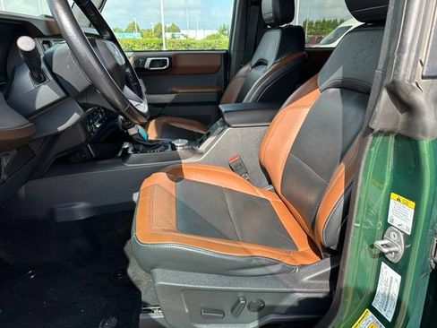 Used 2023 Ford Bronco Outer Banks AWD/4WD image 15