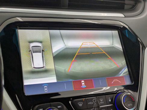 Used 2019 Chevrolet Bolt Premier w/ Infotainment Package image 28