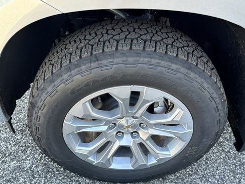 New 2025 Chevrolet Silverado 1500 LTZ w/ Technology Package image 29