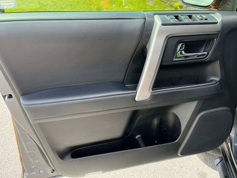 Used 2022 Toyota 4Runner SR5 image 24