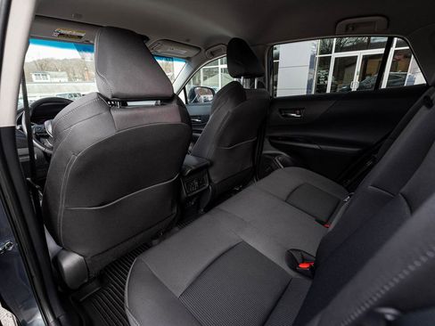 Used 2024 Toyota Venza LE image 26