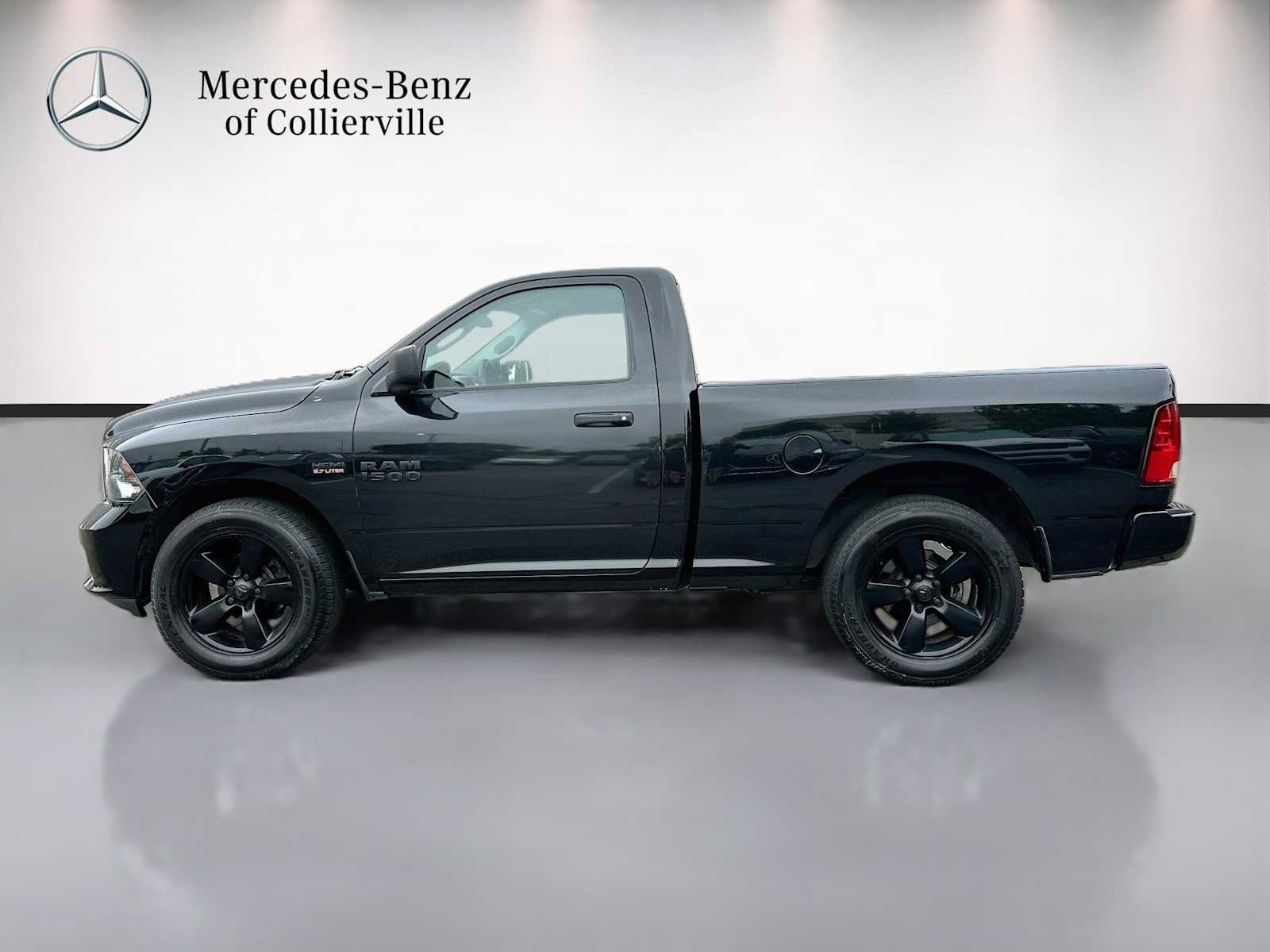 Used 2018 RAM 1500 Express w/ Black Ram 1500 Express Group RWD image 8