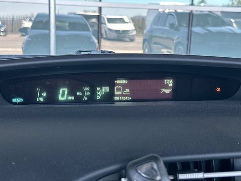 Used 2011 Toyota Prius Two FWD image 23