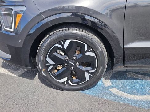 Used 2023 Kia Niro Wave FWD image 22