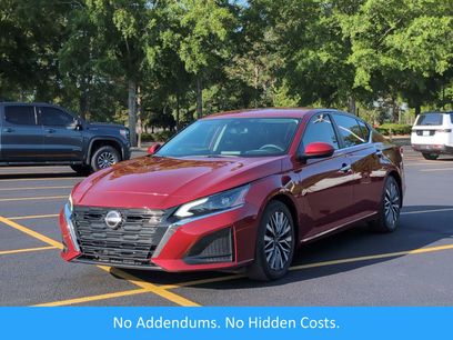 Used 2023 Nissan Altima 2.5 SV