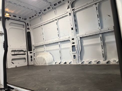 Used 2023 RAM ProMaster 2500 FWD image 23