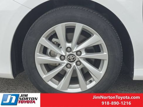 Used 2024 Toyota Camry LE w/ Convenience Package FWD image 14