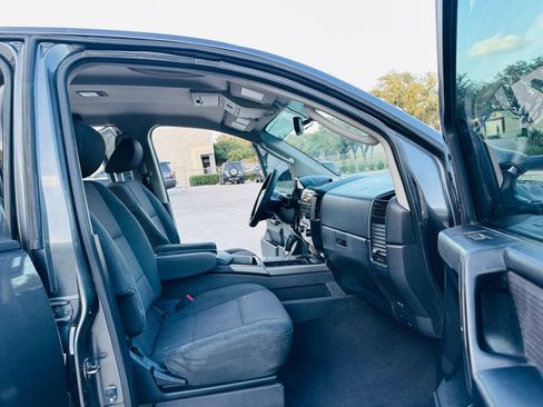 Used 2011 Nissan Titan SV w/ SV Premium Utility Pkg image 21