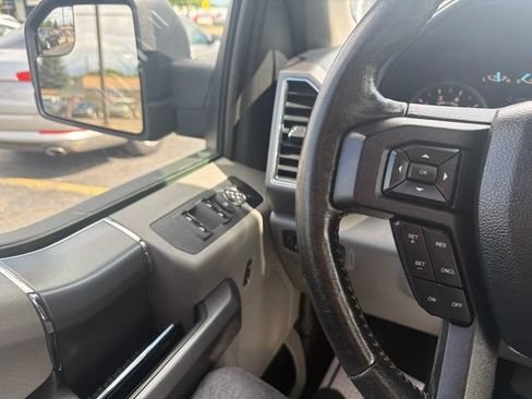 Used 2020 Ford F150 XLT w/ Equipment Group 302A Luxury AWD/4WD image 34