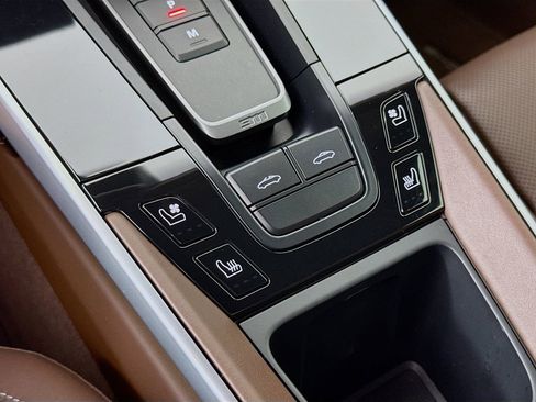 Certified 2022 Porsche 911 Targa 4S image 24