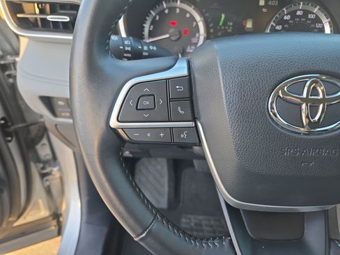 Certified 2024 Toyota Highlander XLE image 27