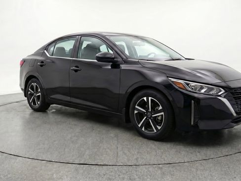 Used 2025 Nissan Sentra SV FWD image 1