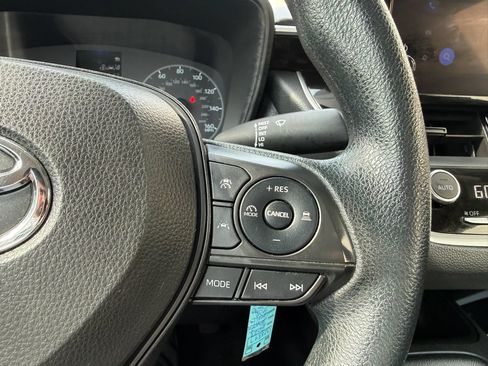 Used 2023 Toyota Corolla LE FWD image 26