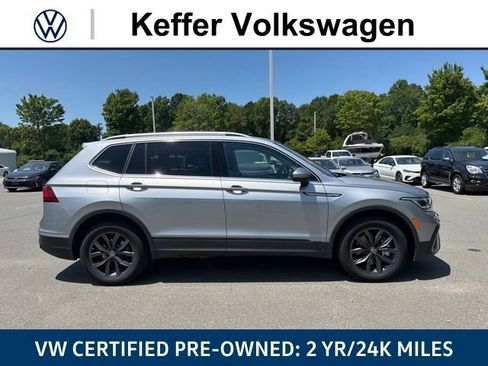 Certified 2023 Volkswagen Tiguan SE FWD image 8